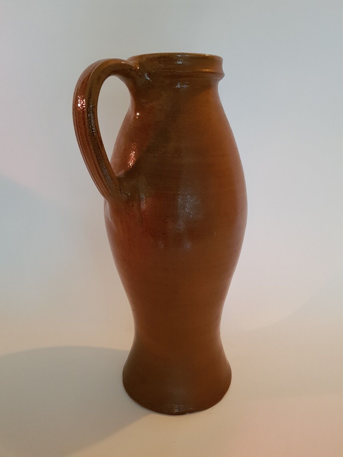 Pitcher vase in sandies