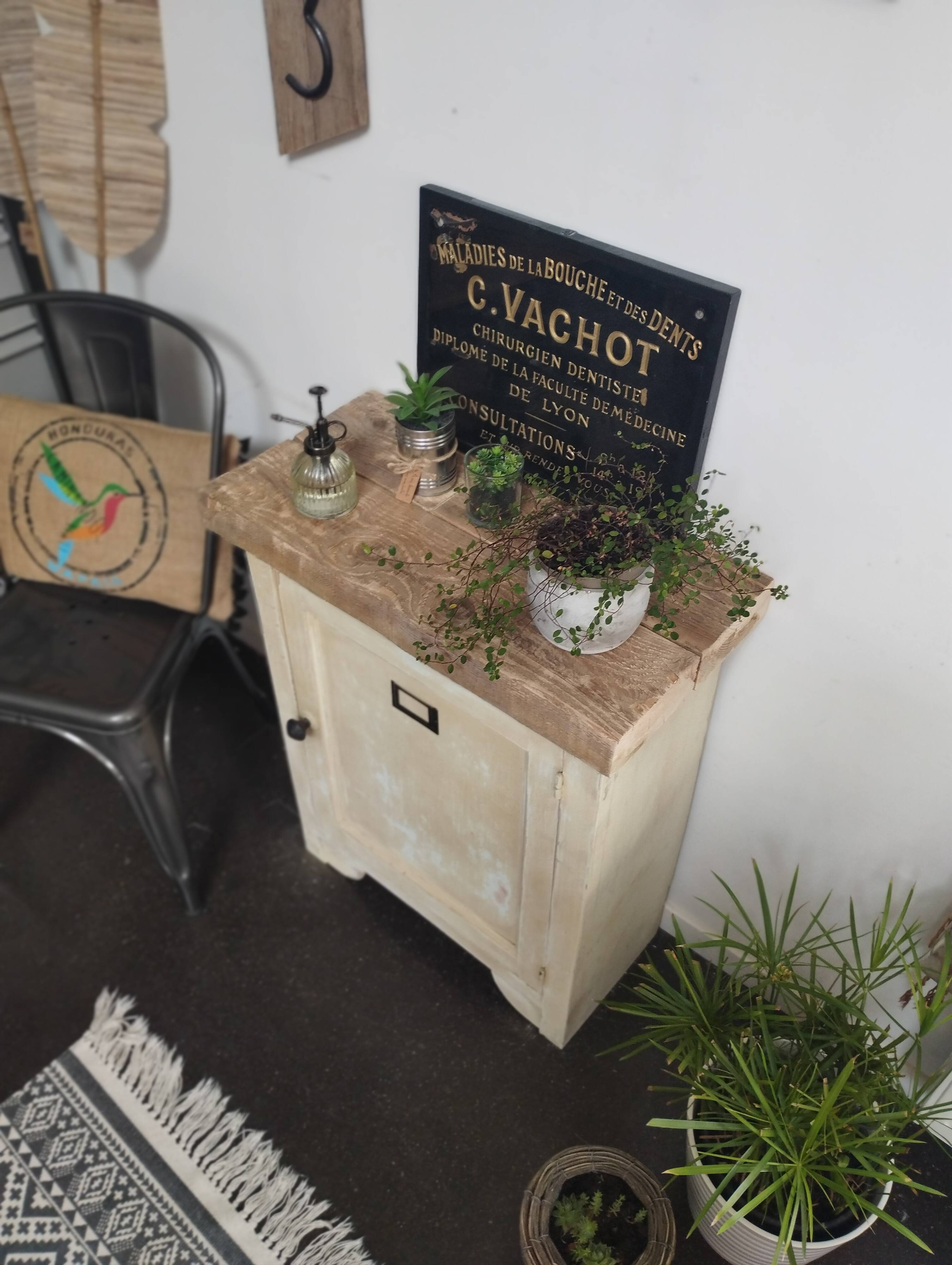 Small confiturier from atelier-vintage furniture