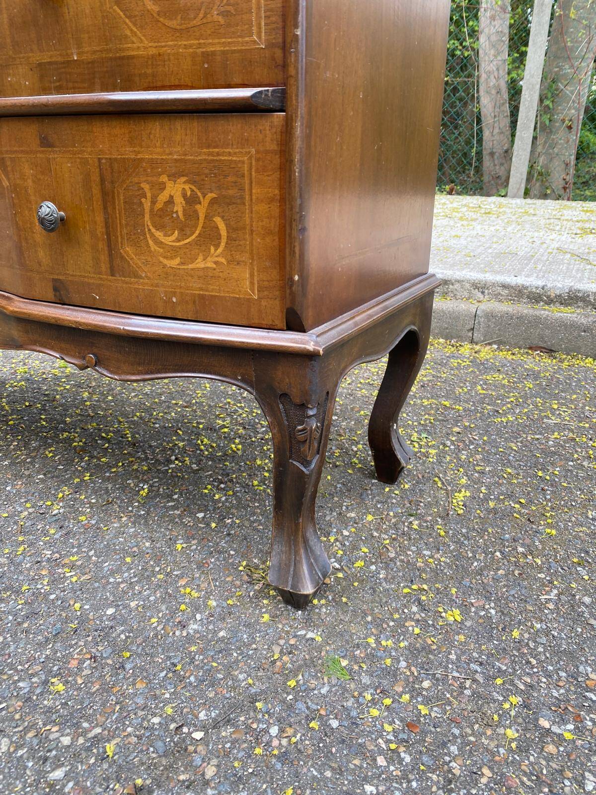 Commode chinoise vintage en bois avec décoration