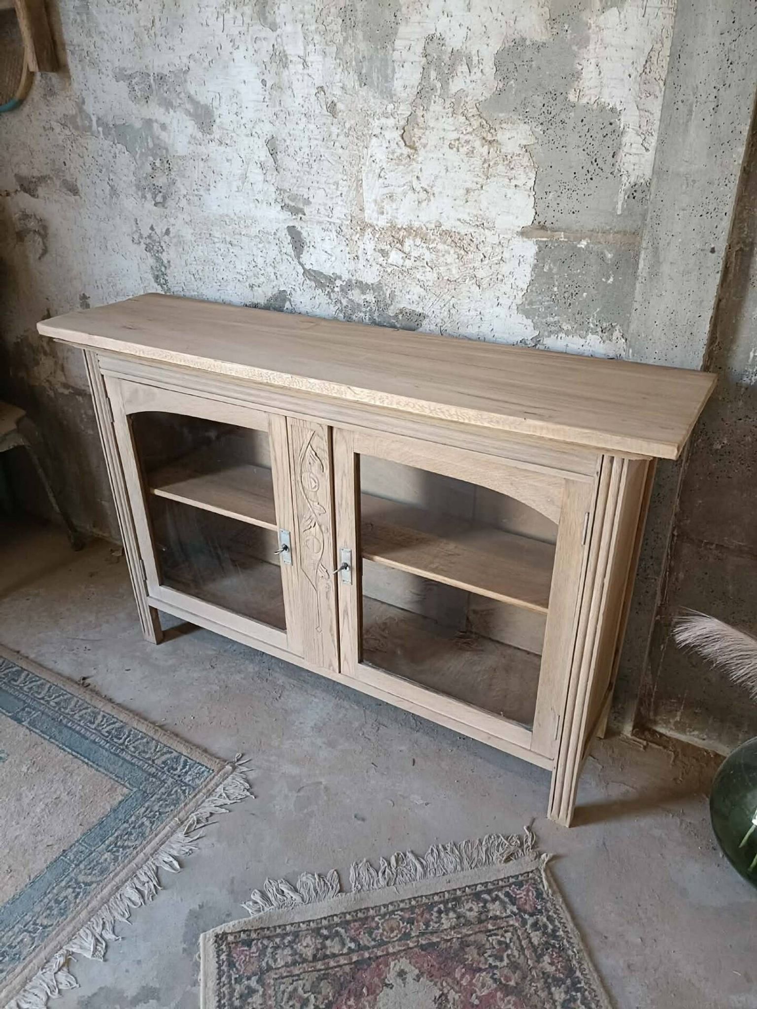 Buffet vitrine 