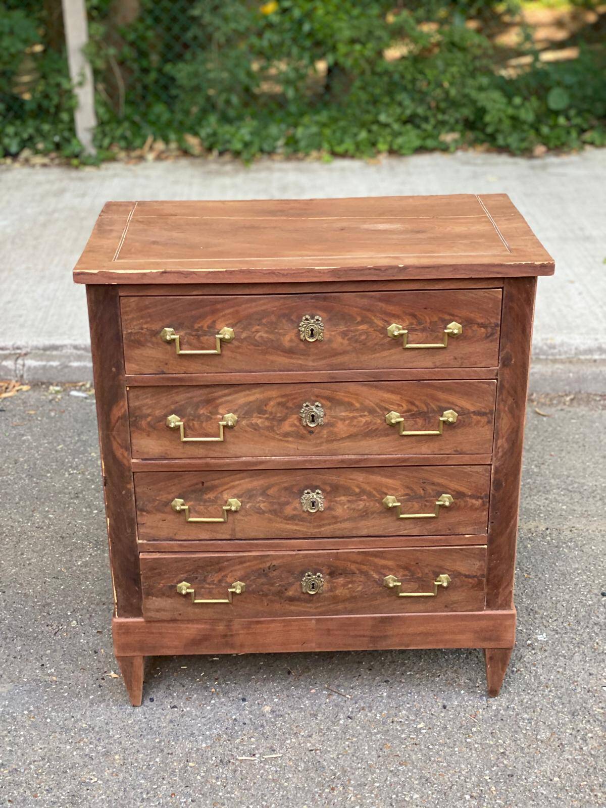 Louis XVI imperial chest of drawers renovated in 19th century mahogany