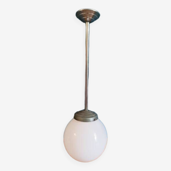 Lustre suspension plafonnier globe opaline métal