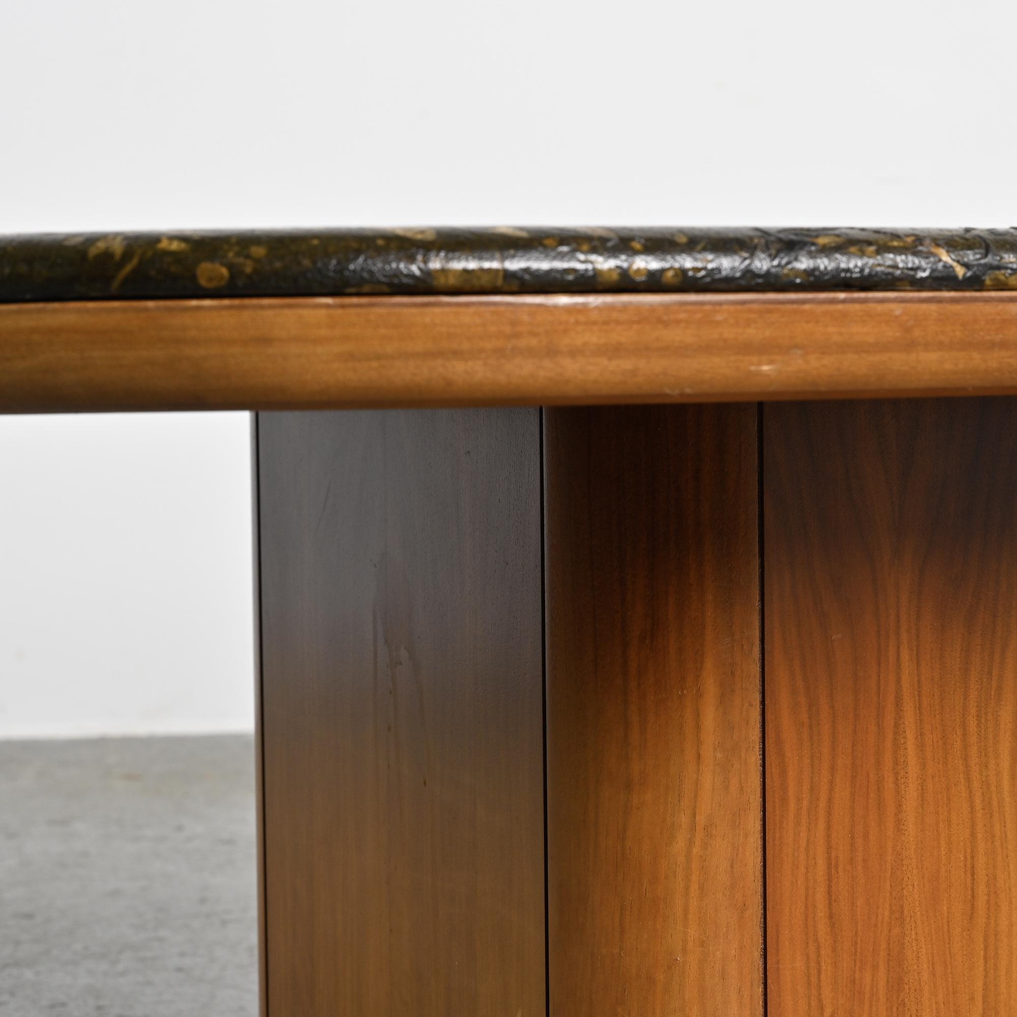 Fossil stone coffee table, Fossile collection, Switzerland, circa 1980.