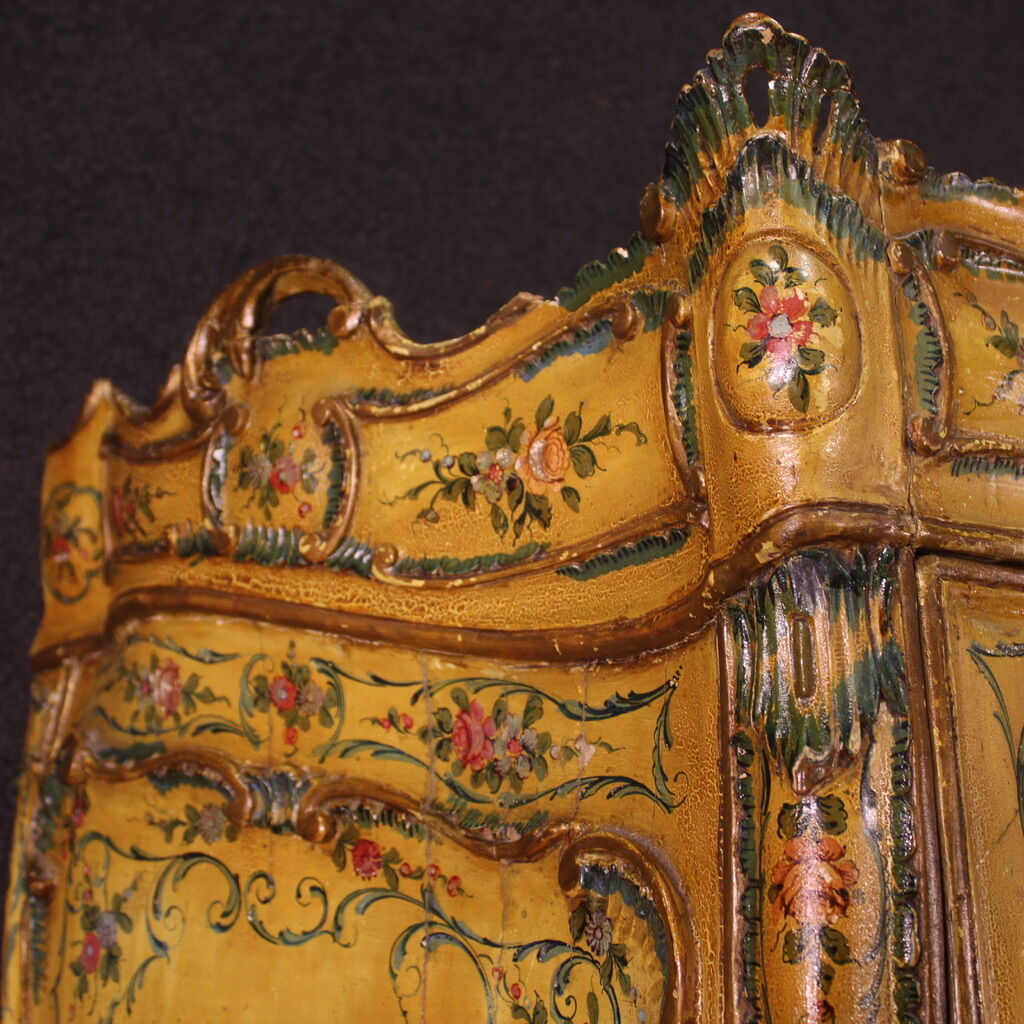 Wardrobe in Venetian style from the 60s