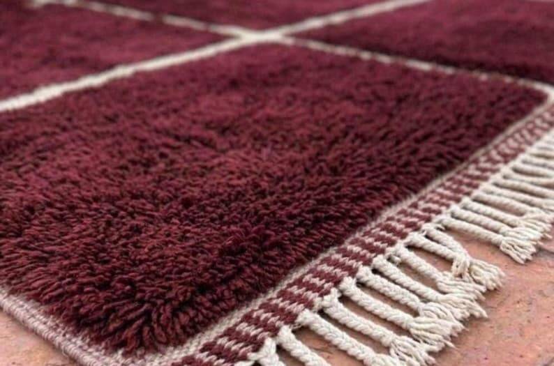 Large pure wool Berber rug in burgundy size 3/4 m