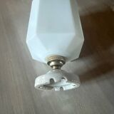 Opaline sur douille porcelaine en plafond