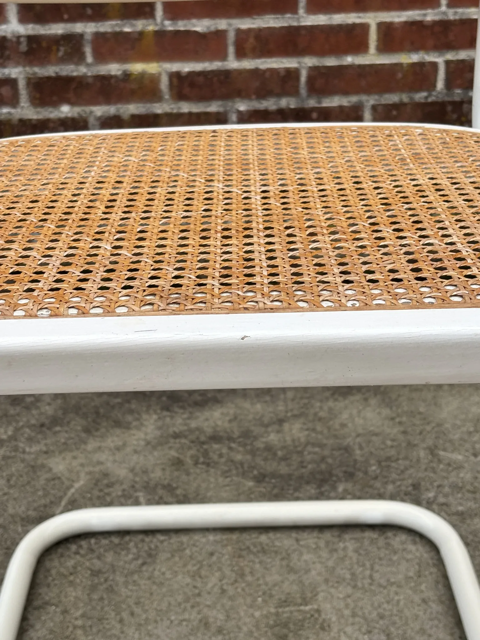 Cesca design chair b32 model in white