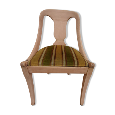 1 ancienne chaise gondole EMPIRE dit Tonneau . PONCEE et laissée brut