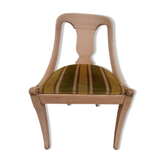 1 ancienne chaise gondole EMPIRE dit Tonneau . PONCEE et laissée brut