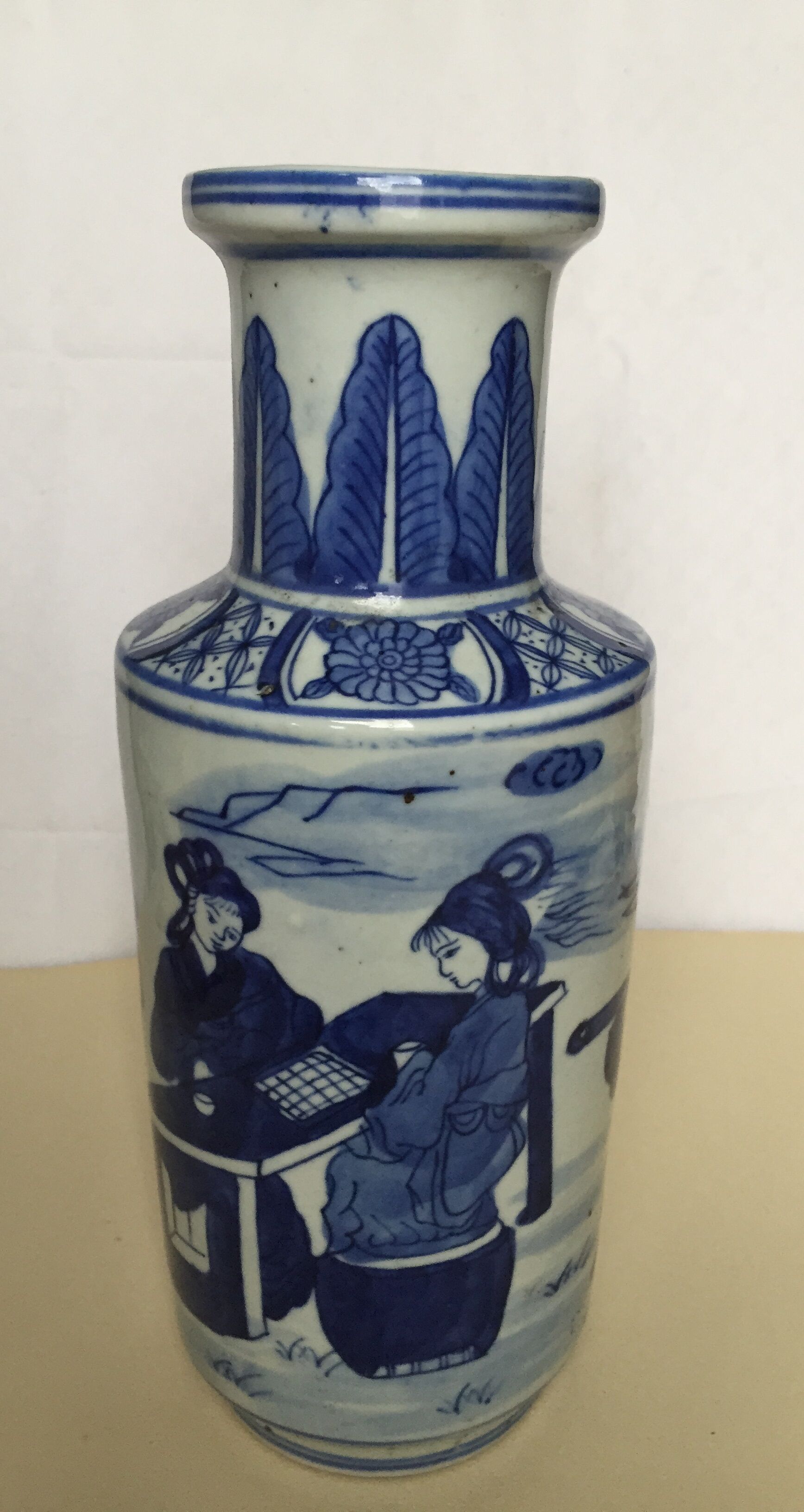Chinese roller vase