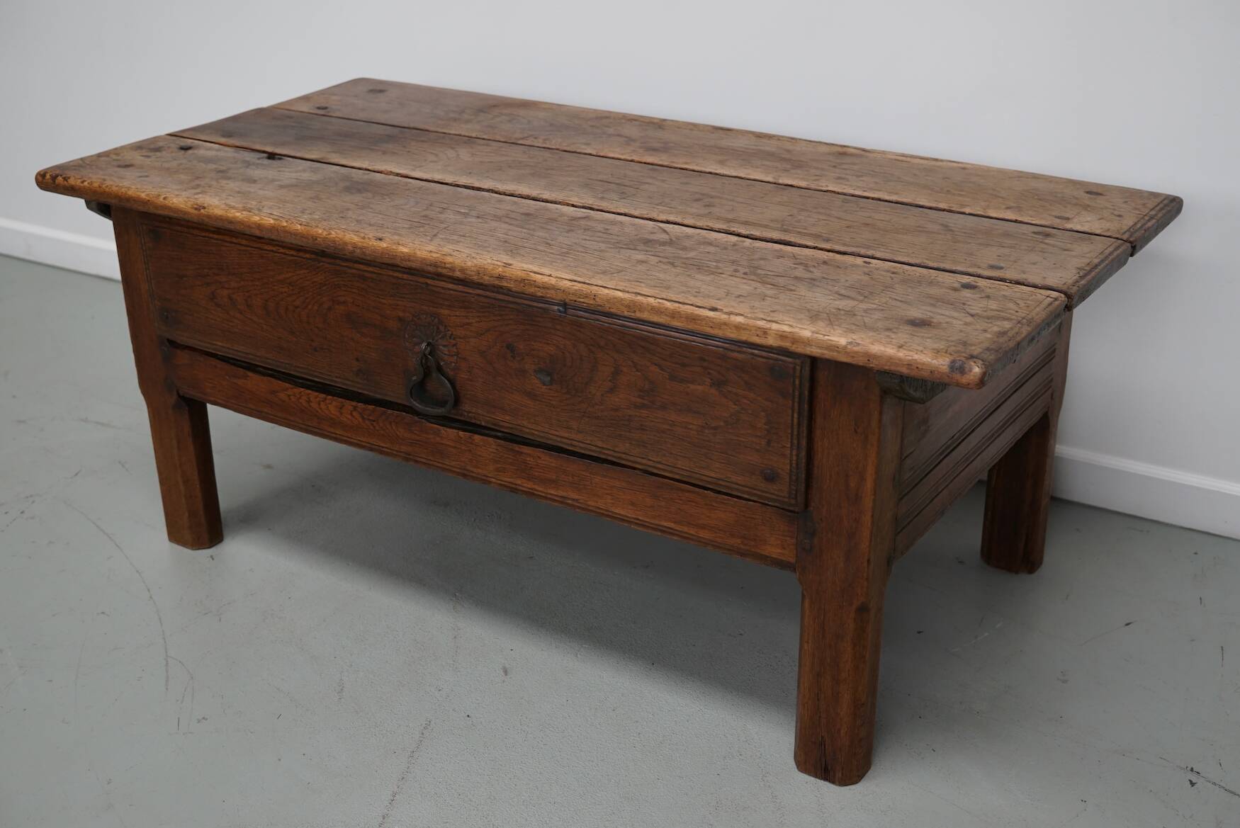 Spanish 18th Century Farmhouse Rustic Chestnut Coffee Table