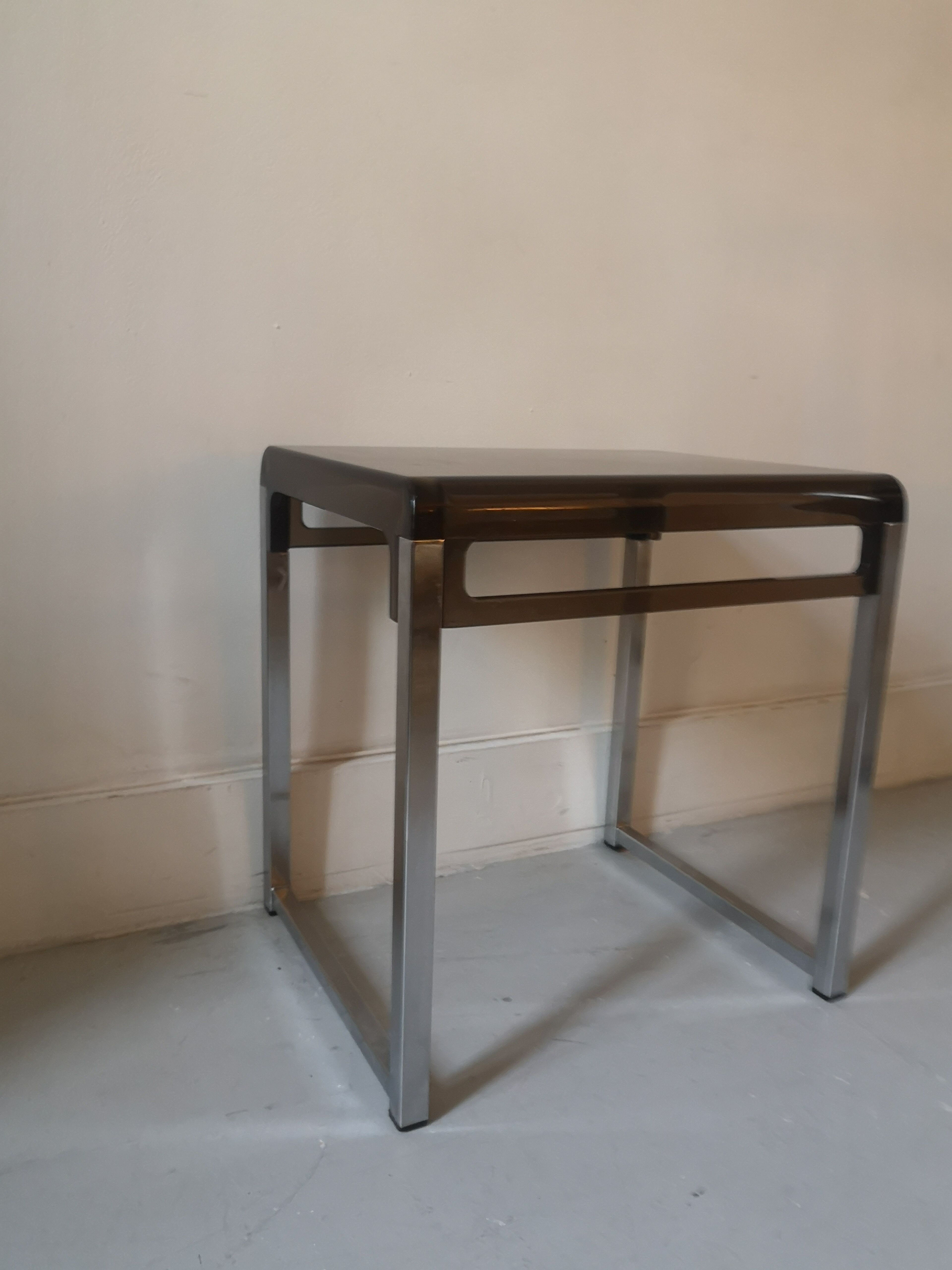 side table design plexi and metal Prisunic, 1970