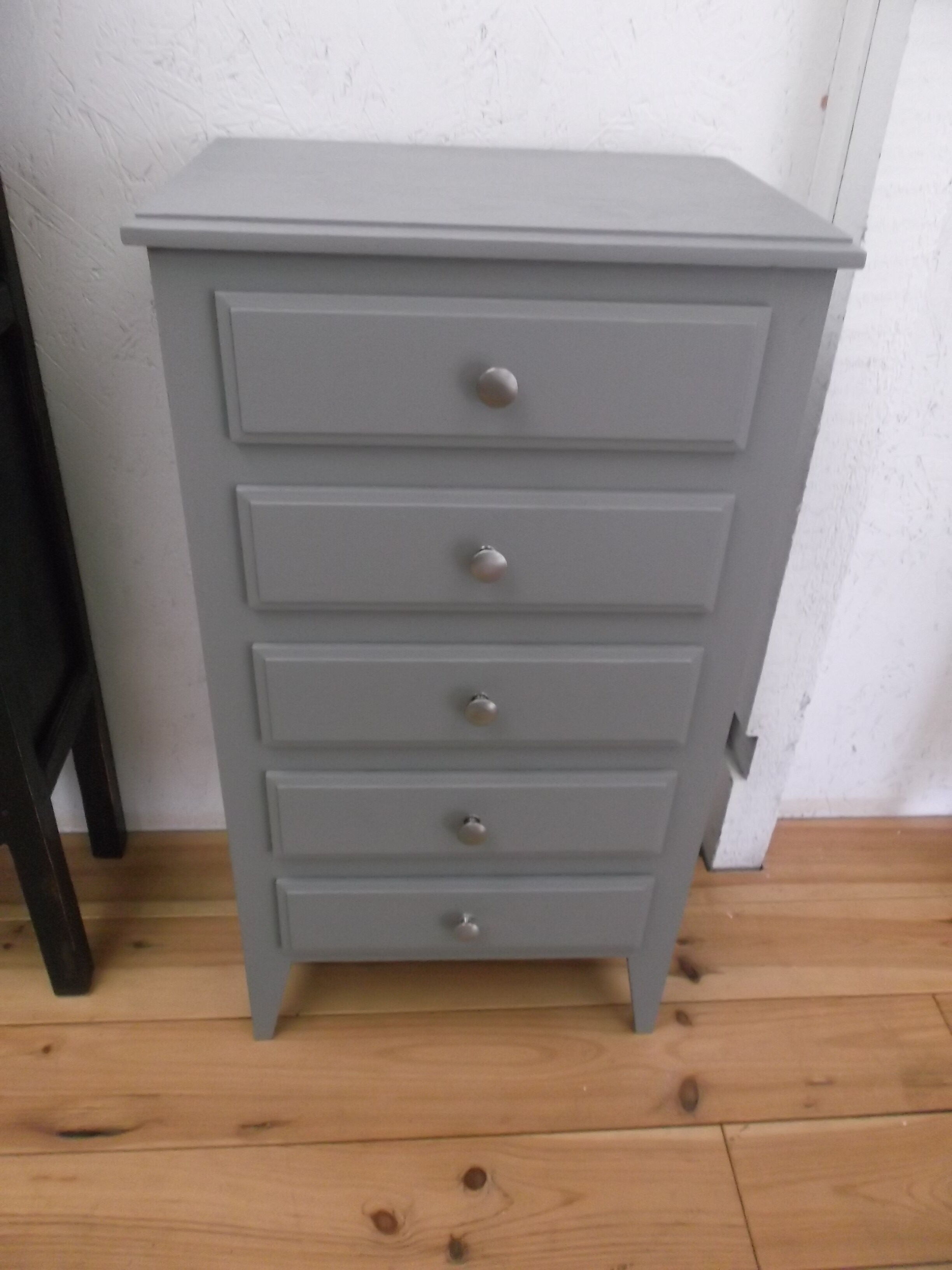 Chiffonier