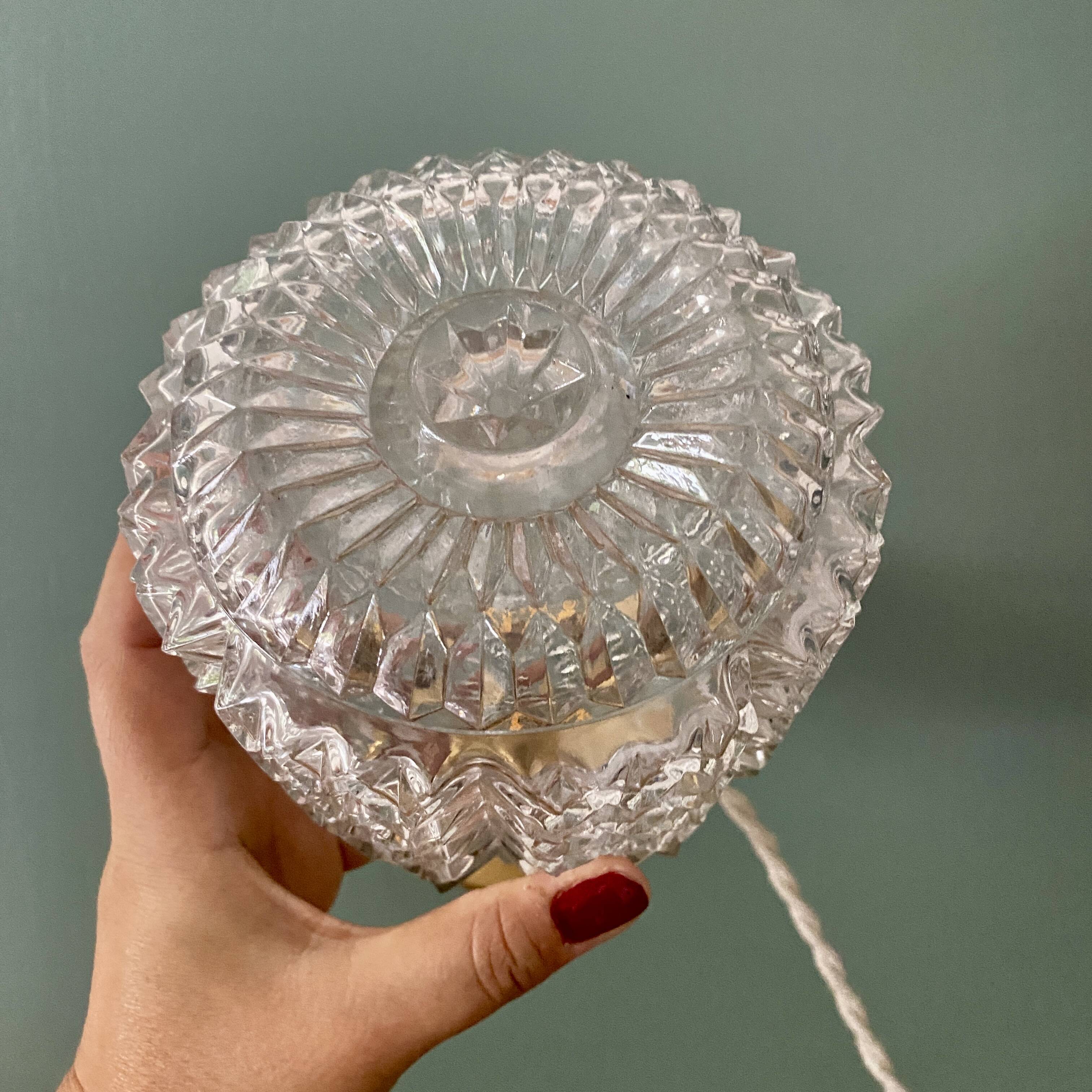 Vintage globe table lamp in molded and chiseled glass