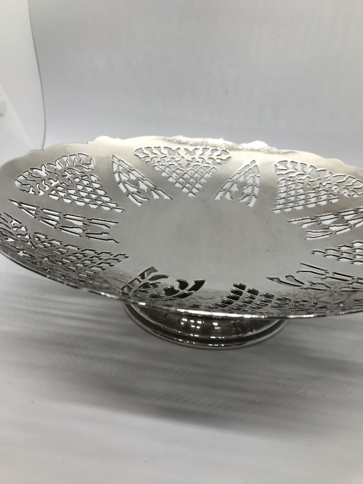 Silver metal fruit cup