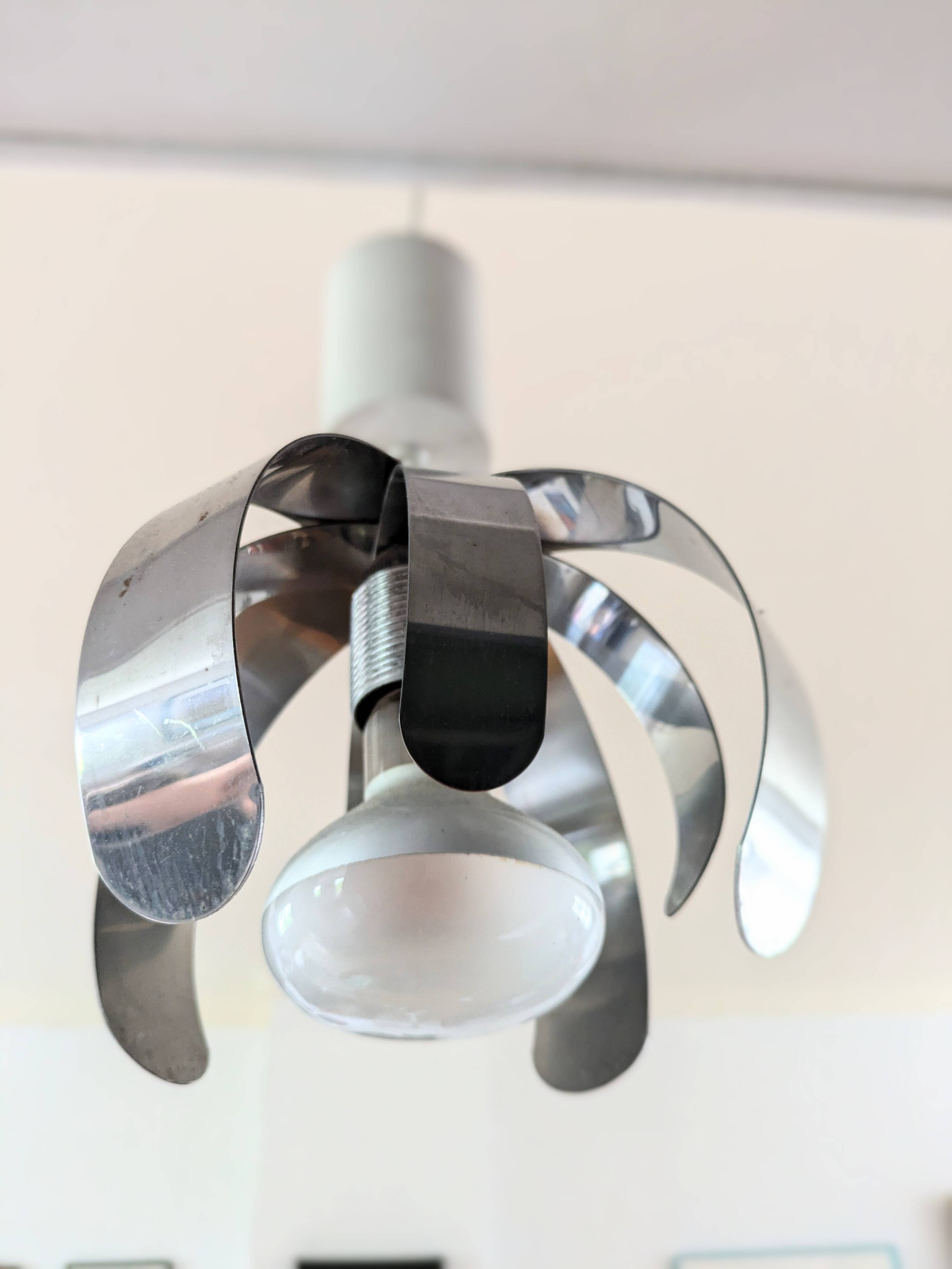 Jocelyne Trocmé design flower light pendant light from the 70s