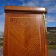 Armoire ancienne style Louis XVI avec bronzes et marqueterie de bois