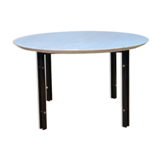 Post modern Carrara marble dining table, Italy 1980s