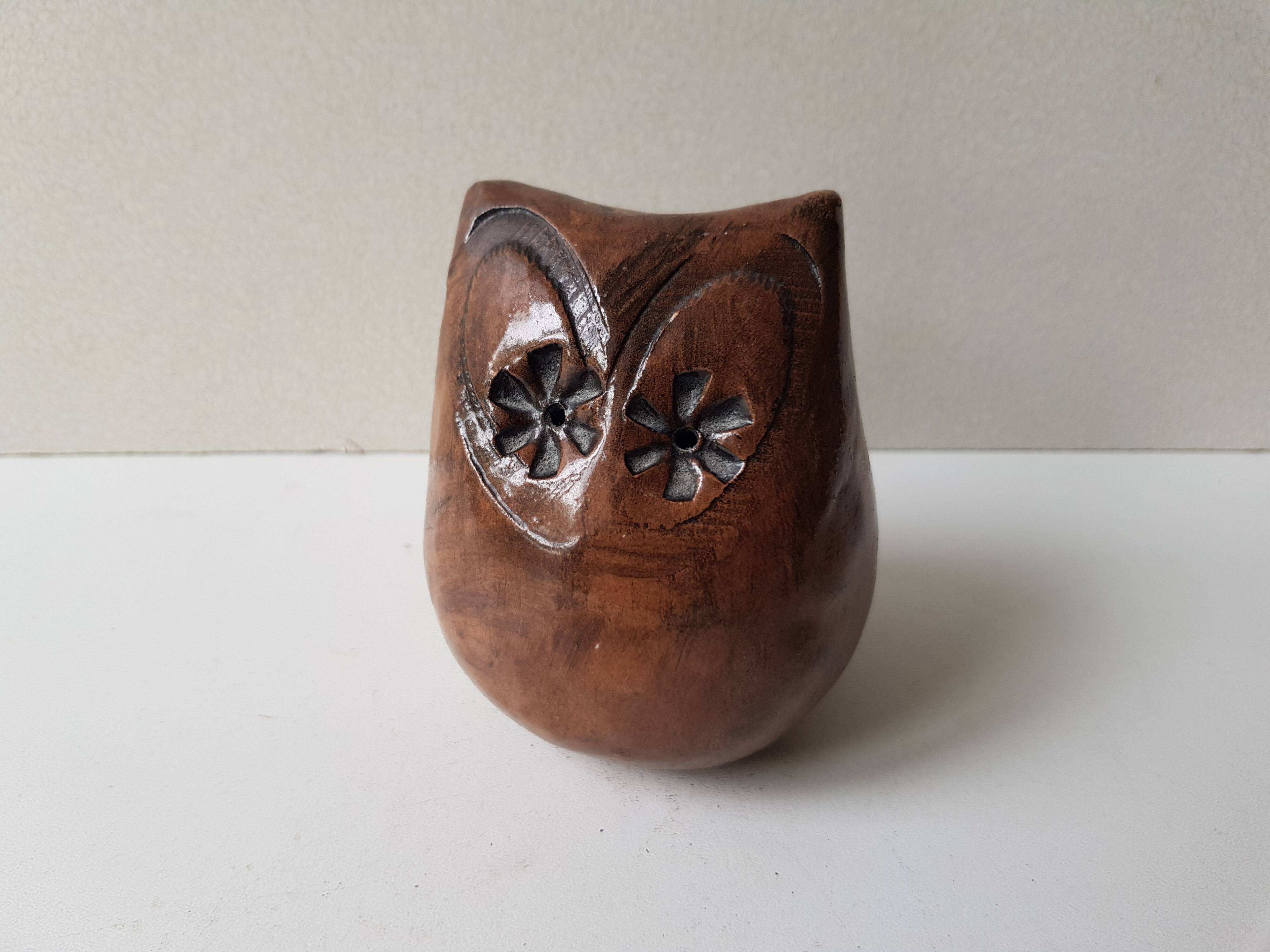 Ceramic owl sculpture, signed Nani in Aix in 1983