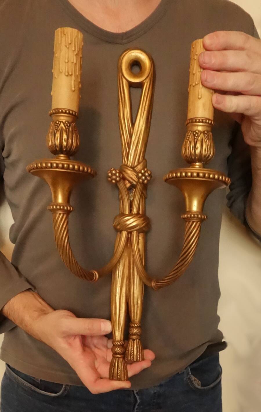 Large Louis XVI style ribbon applique