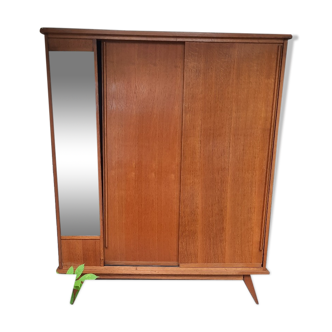 Armoire vintage
