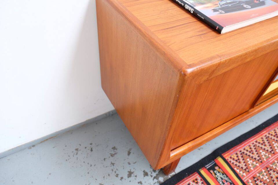 Buffet vintage danois HP Hansen en teck, années 60-70.