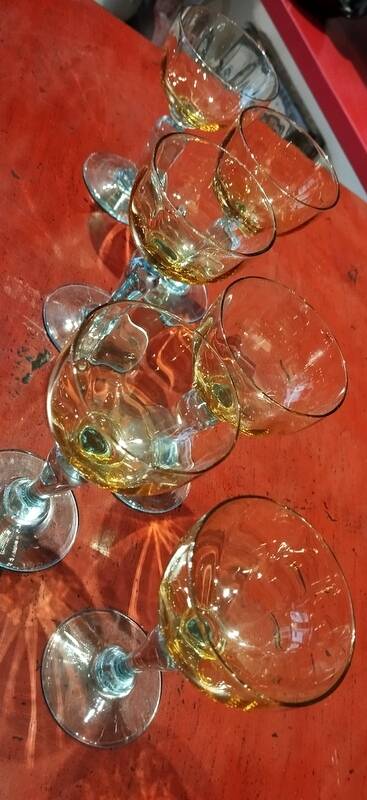 6 liqueur glasses in the George Sand design.