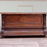 Banc coffre en bois naturel de style Louis XIII
