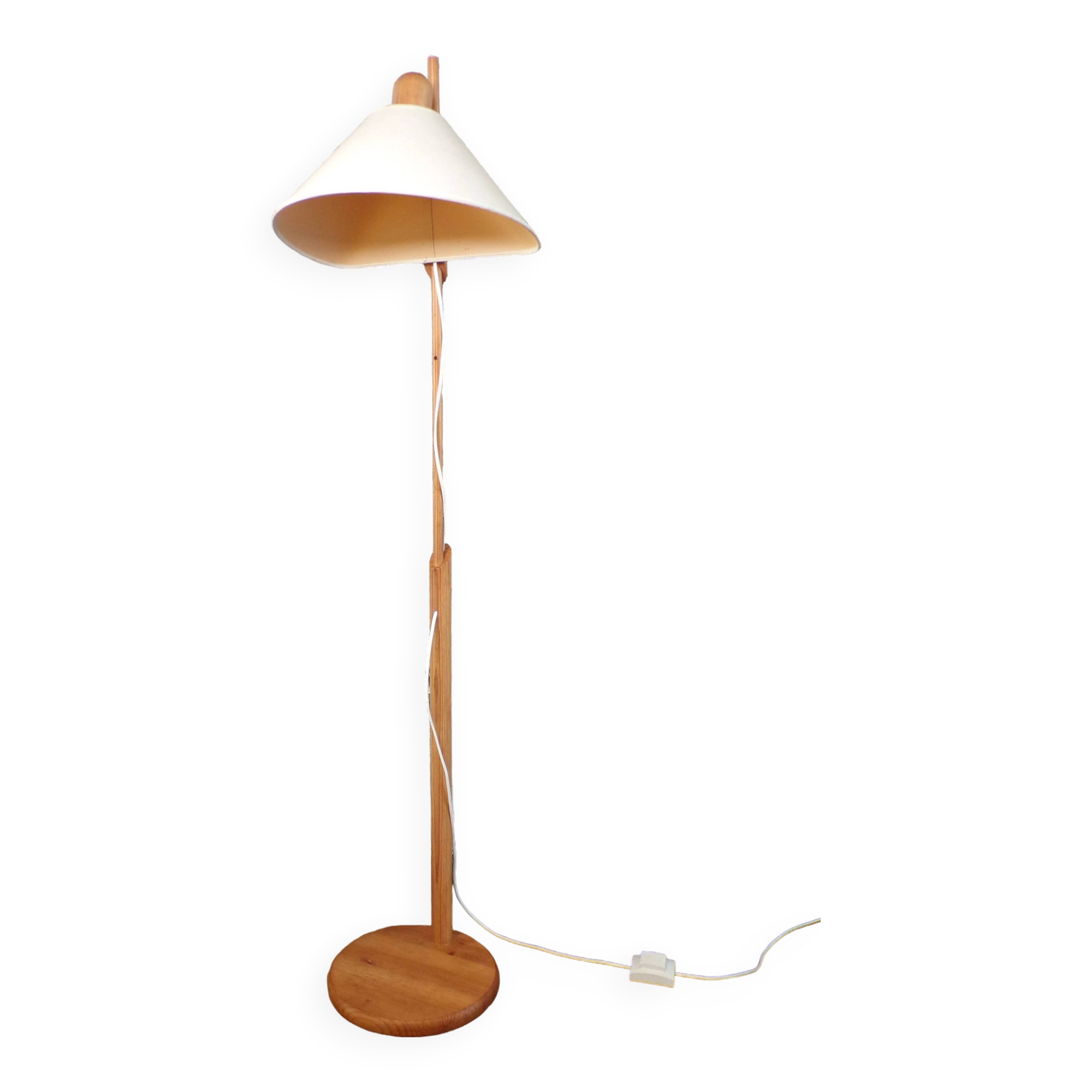 Scandinavian pine floor lamp