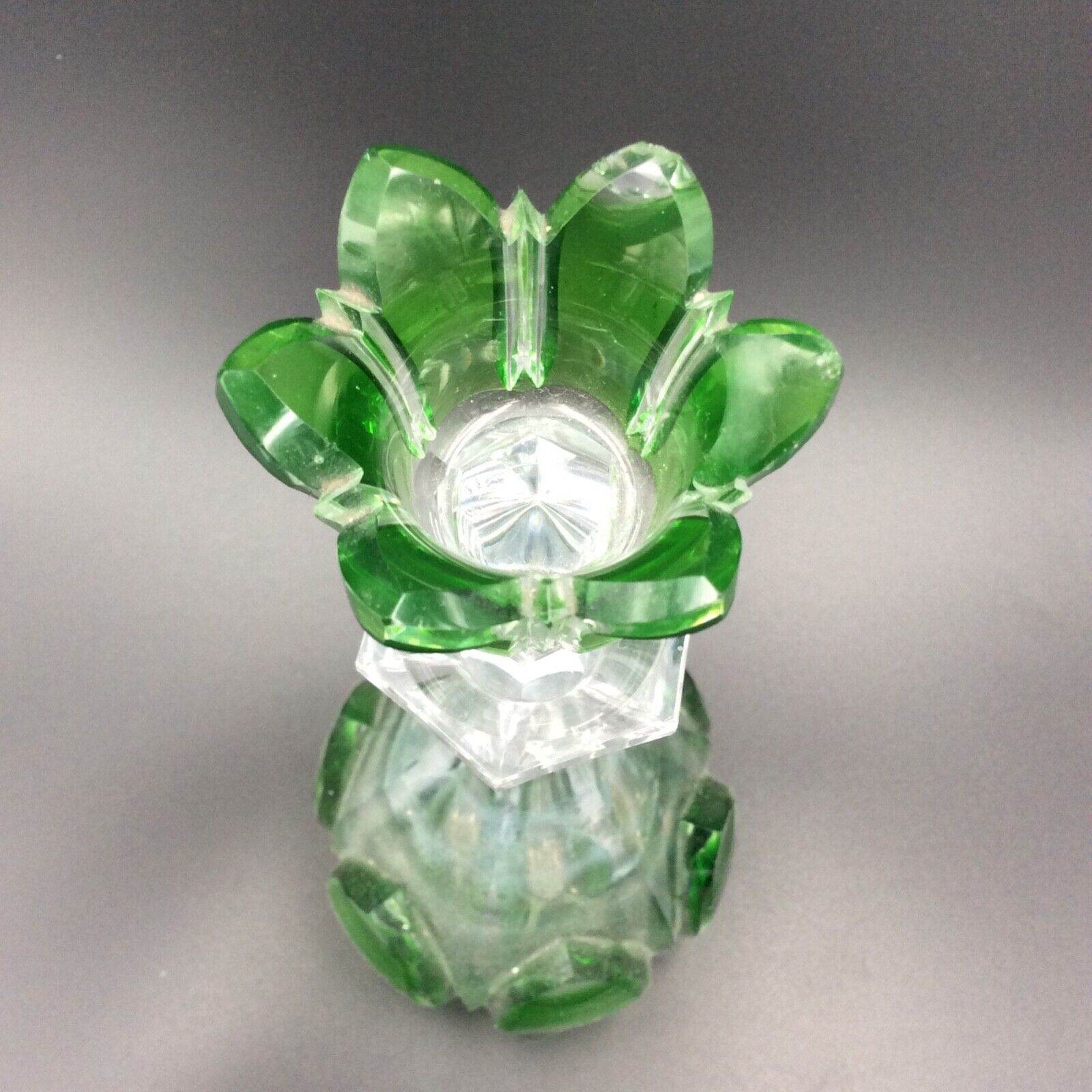 Old green crystal bottle XIXème