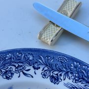 Porte-couteaux Vintage en Céramique Crème et O