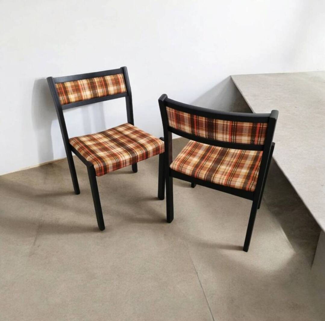 Pair of chairs from the 60s/70s