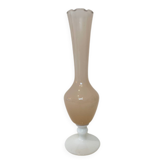 Vase opaline rose, 1970