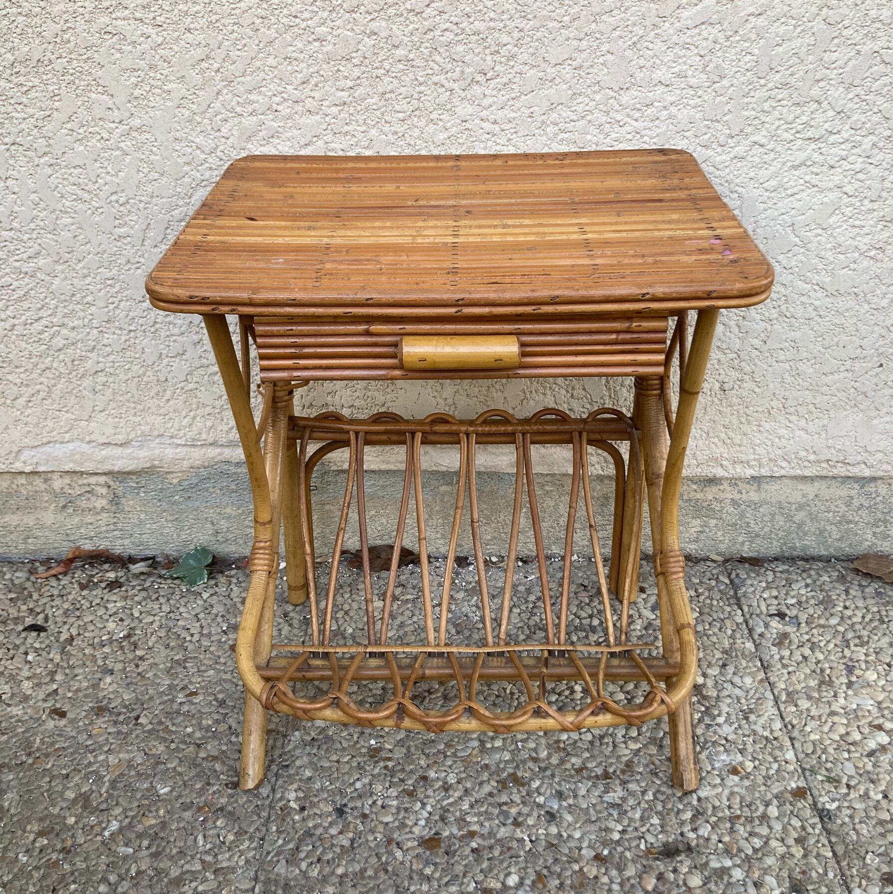 Vintage rattan magazine rack table