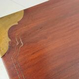 Bureau d'écriture militaire anglo-indien vintage à tréteaux avec incrustations de laiton