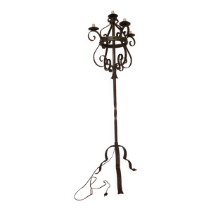 lampadaire en fer forgé