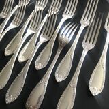 12 fourchettes de table en métal argenté