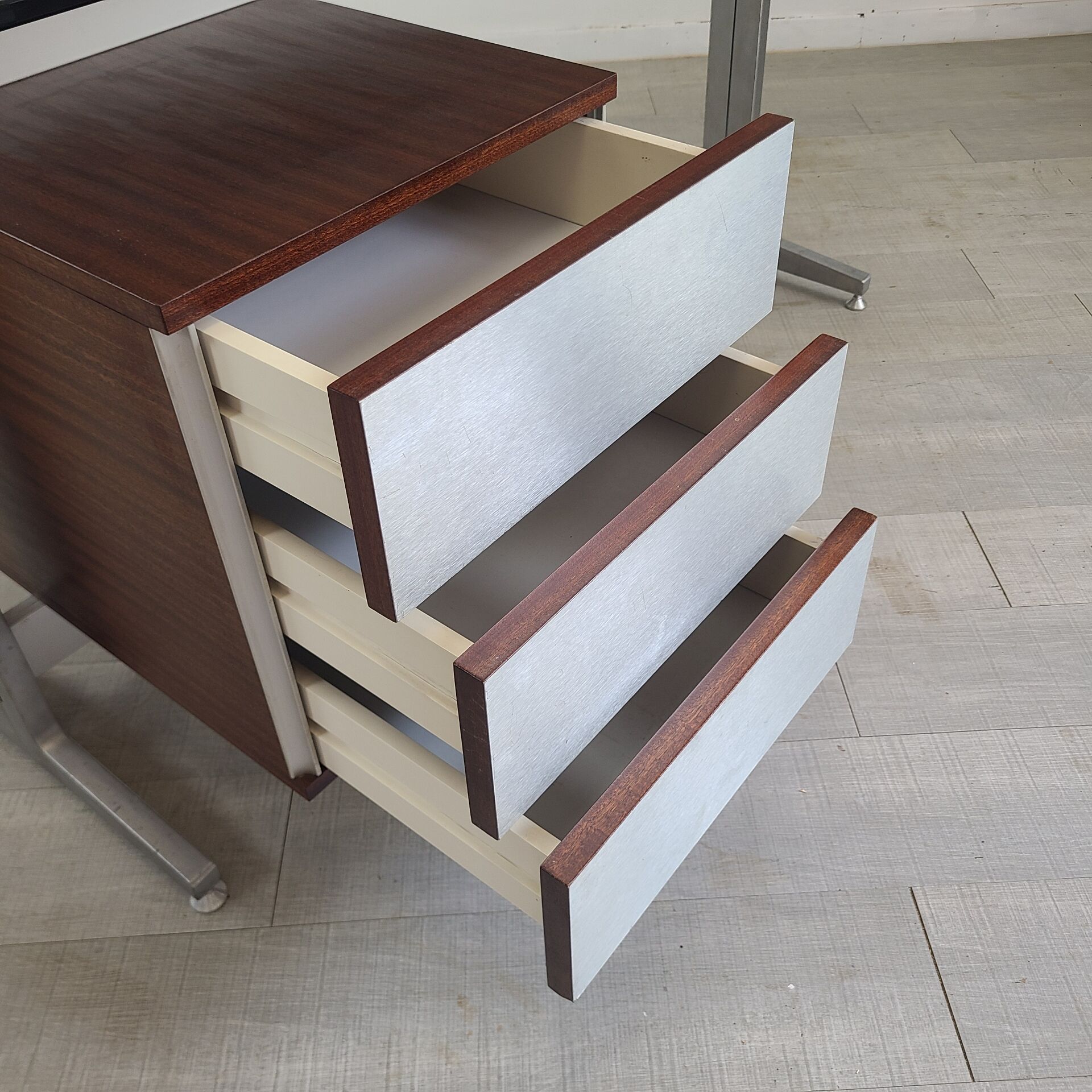 Modernist vintage desk Étienne Fermigier 1970s