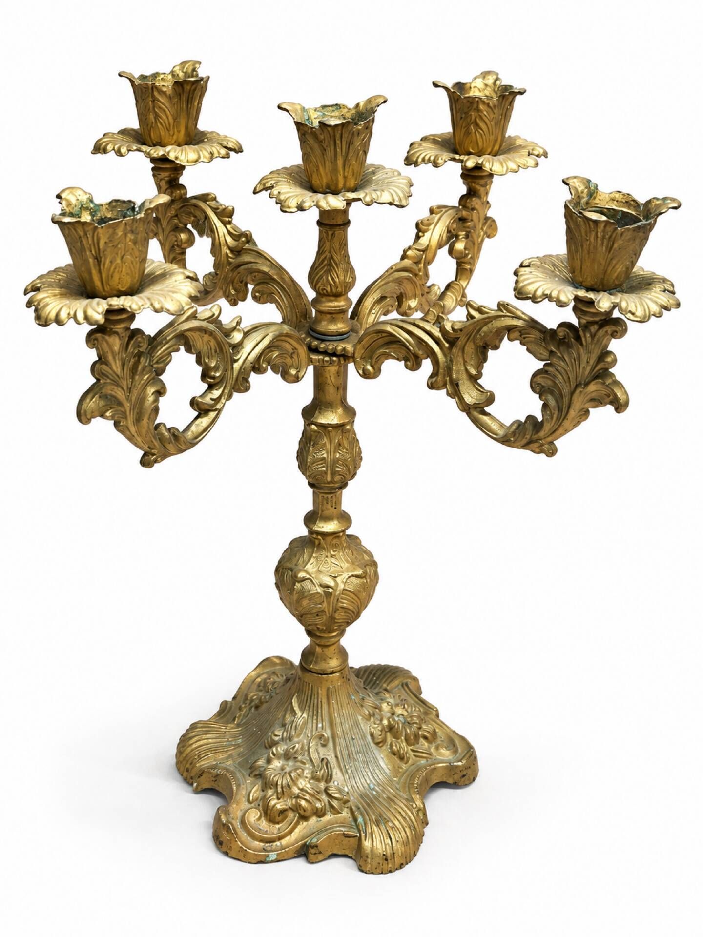 Italian candelabrum with five lights in gilded metal, rococo decoration and fe