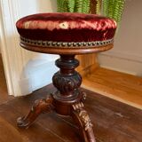 Piano stool
