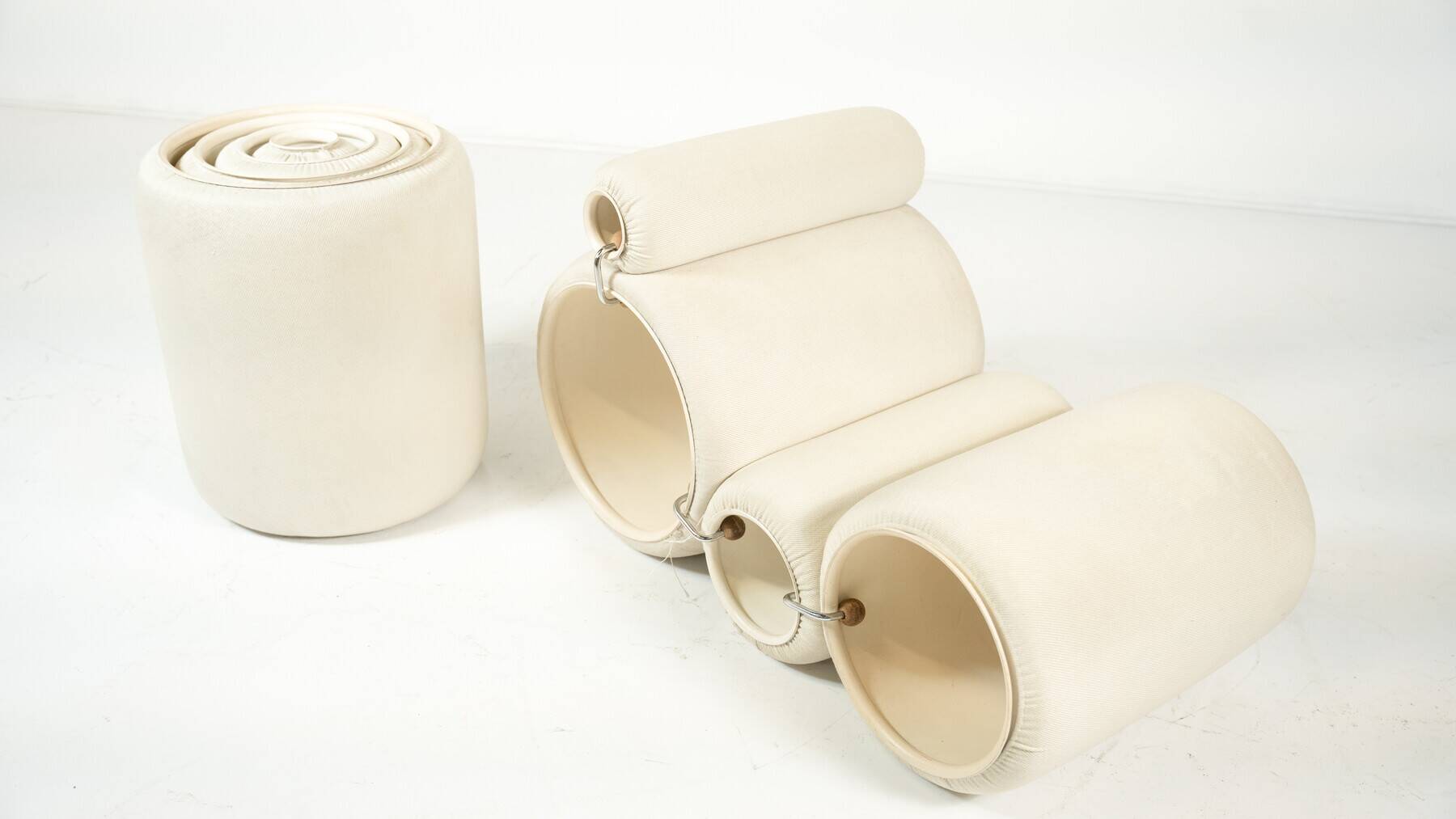 Pair of Tube Armchairs by Joe Colombo for Flexform, first edition.
