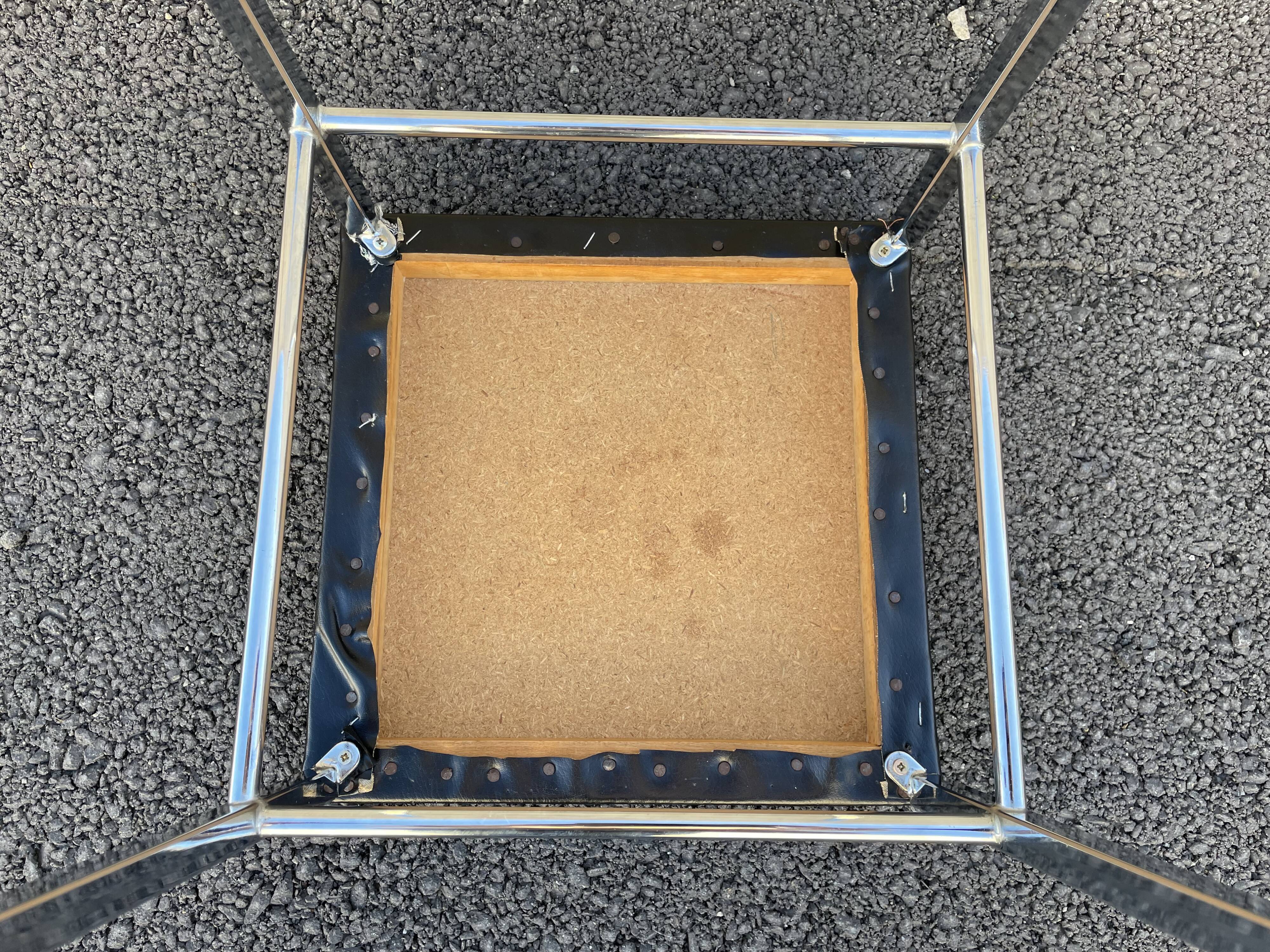 Stool year 70 skaï and chrome metal