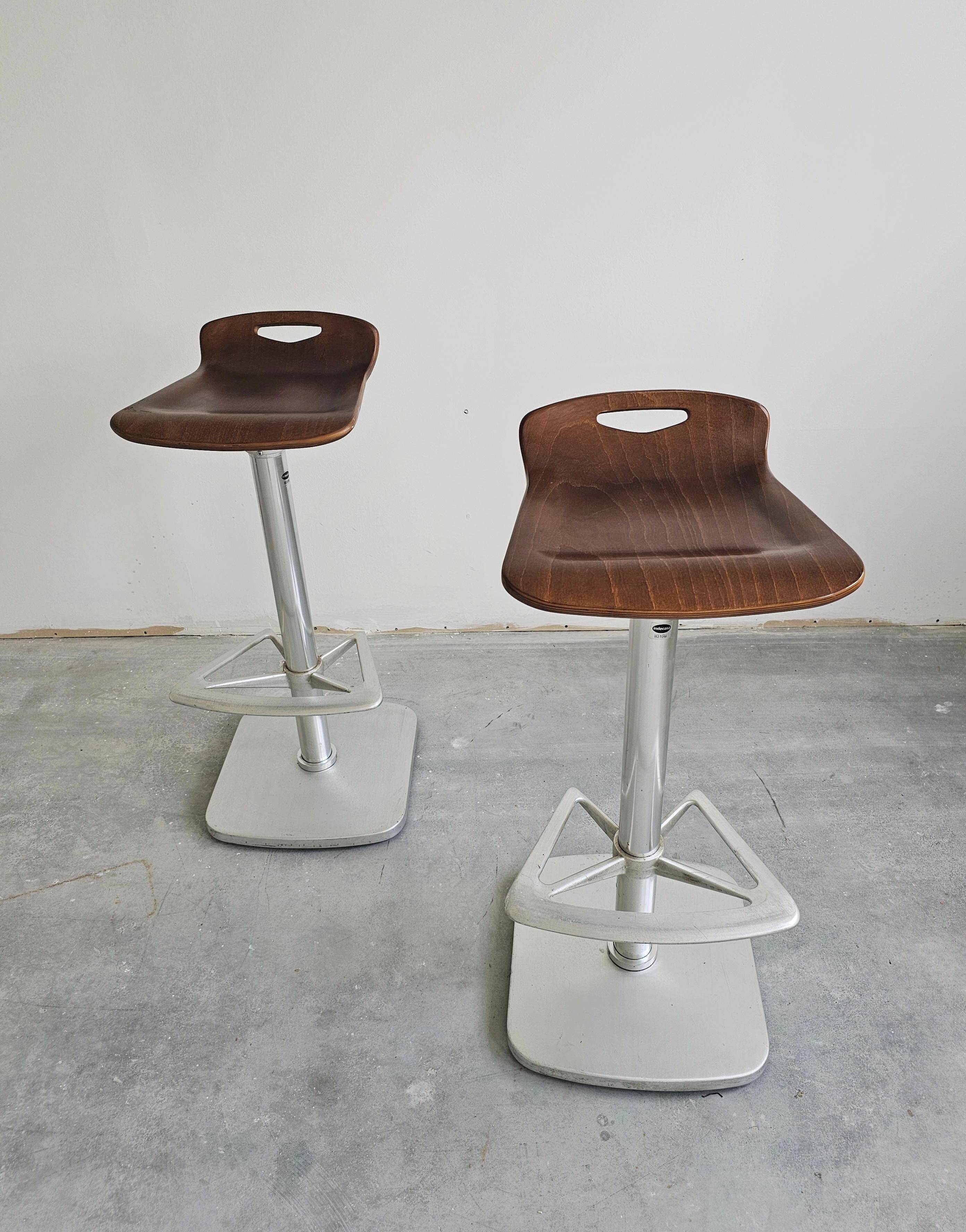 Postmodern pair of bar stools Indecasa by Joan Casas from the 1980s.