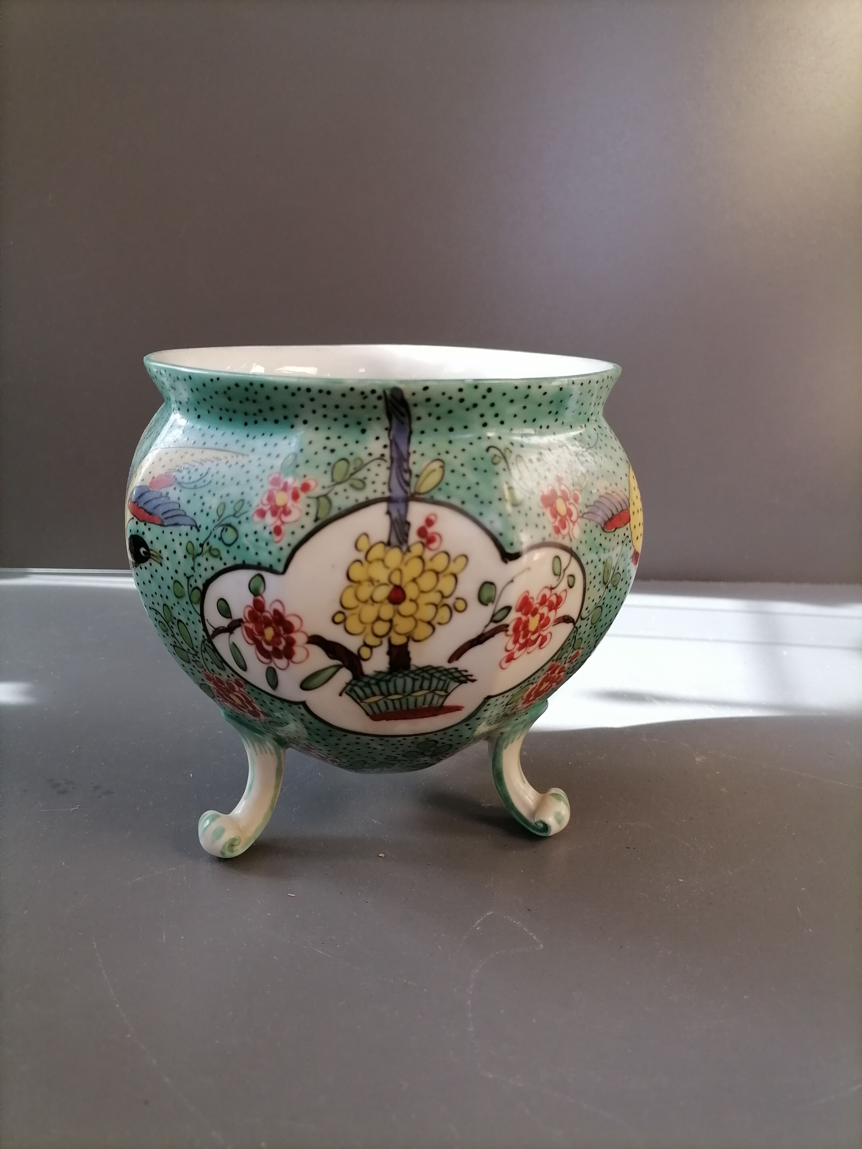 Ceramic pot cover
