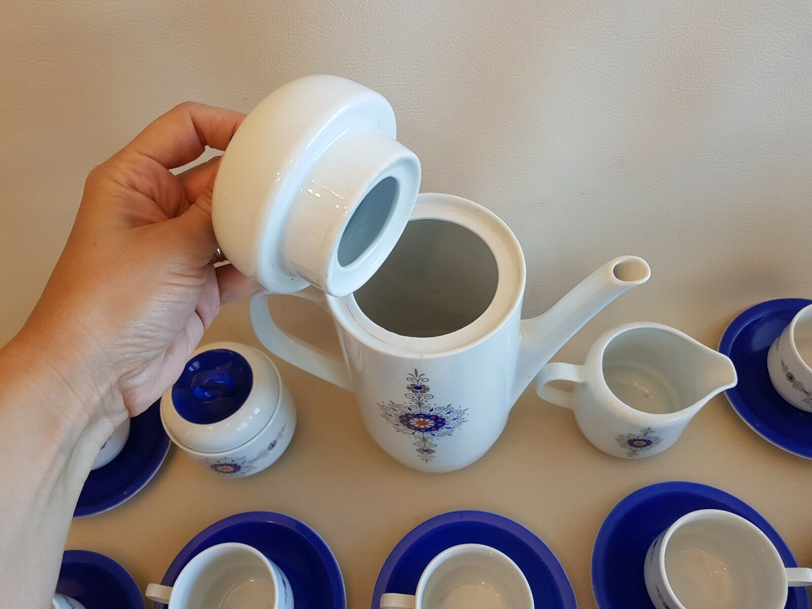 Coffee service and dessert in vintage porcelain 70s Bareuther blue décor