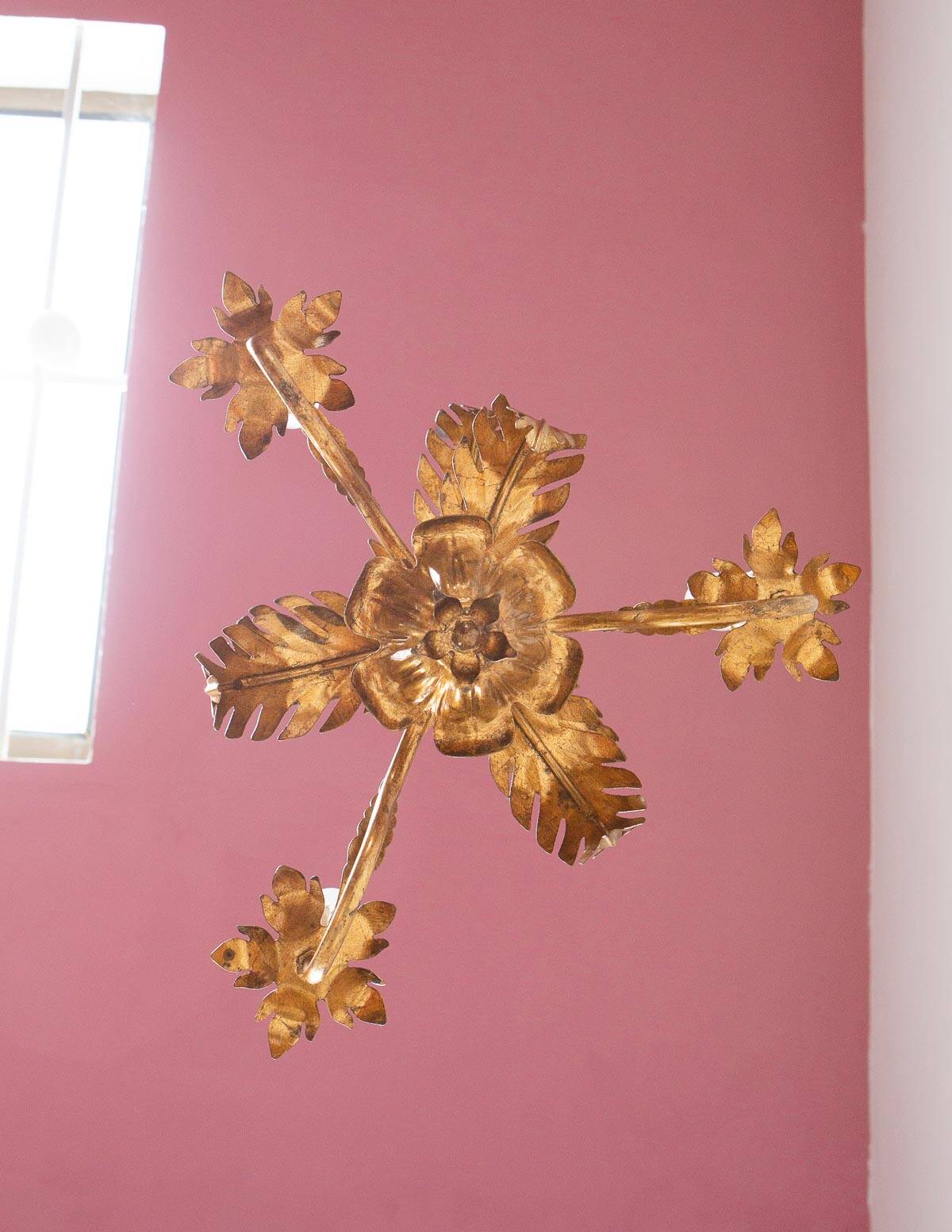 Lustre italien en metal doré feuilles palmier