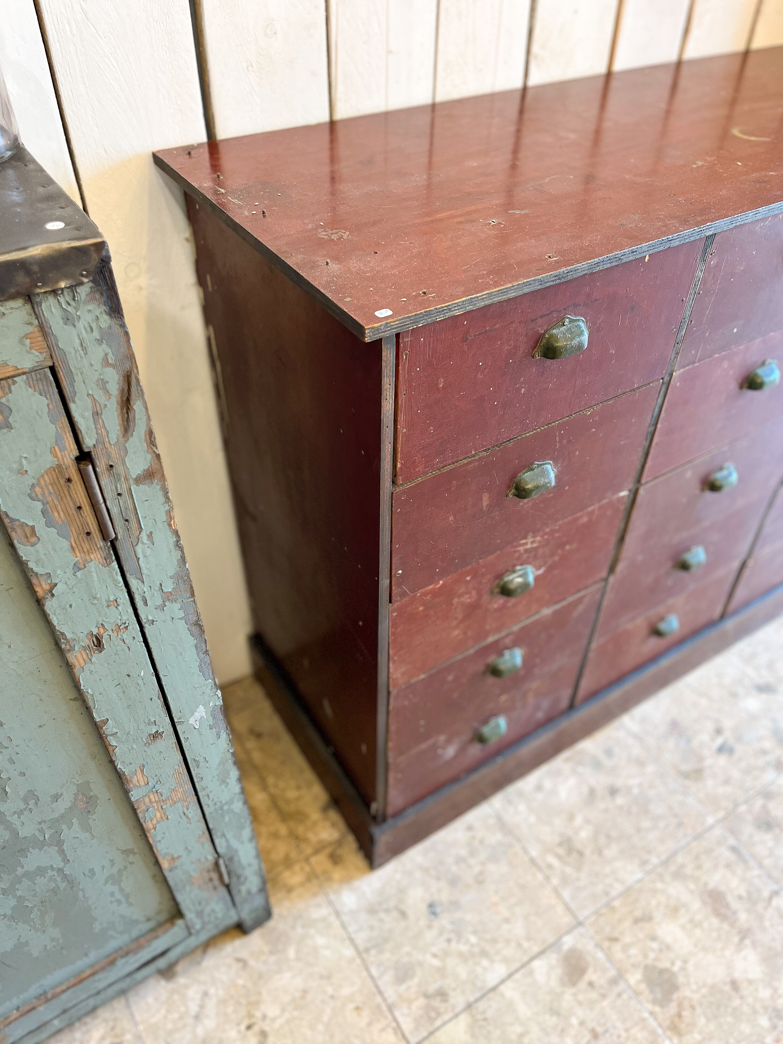 Workshop trade furniture patina red patina