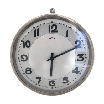 Alto station clock