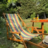 Transat/ chilienne vintage en bois avec repose-pieds — Années 60