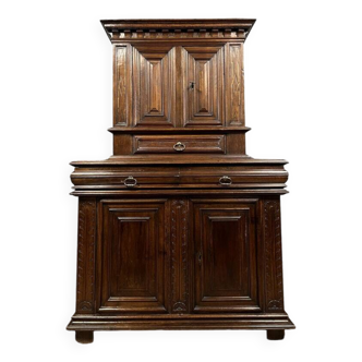 17th century walnut cabinet with recess, circa 1650-1680
